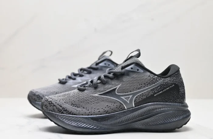 Mizuno Astro Plus (Black) [1:1] - Image 2