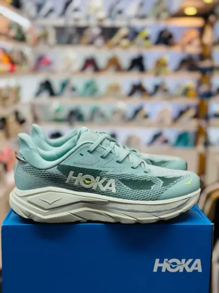 HOKA Challenger 8 [1:1]