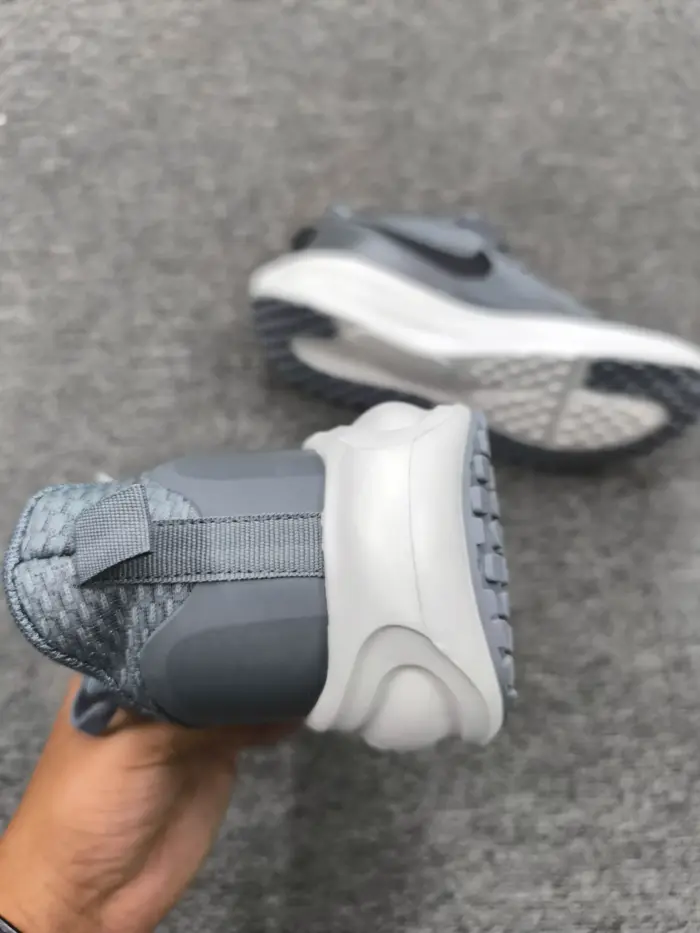 Nike Revolution 8 [1:1] - Image 3