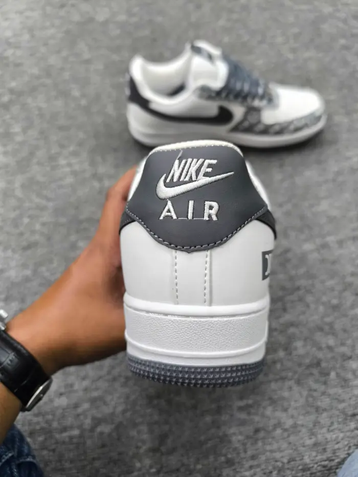 Nike Air Force 1 [OEM] - Image 3