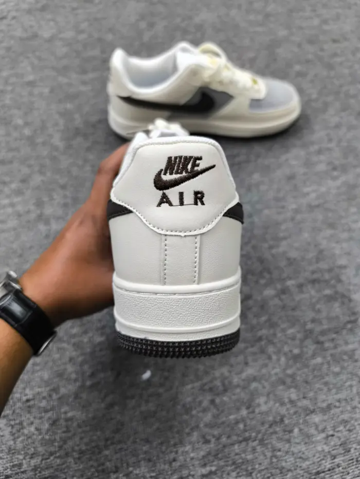 Nike Air Force 1 [OEM] - Image 4