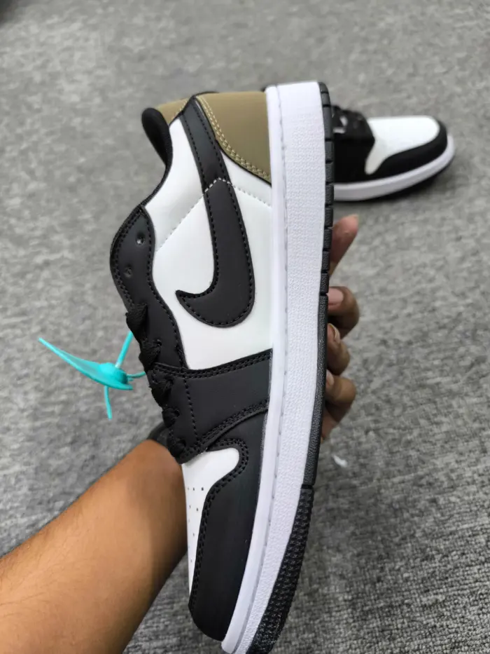 Nike Air Jordan 1 Low OG "Mocha" [OEM] - Image 3