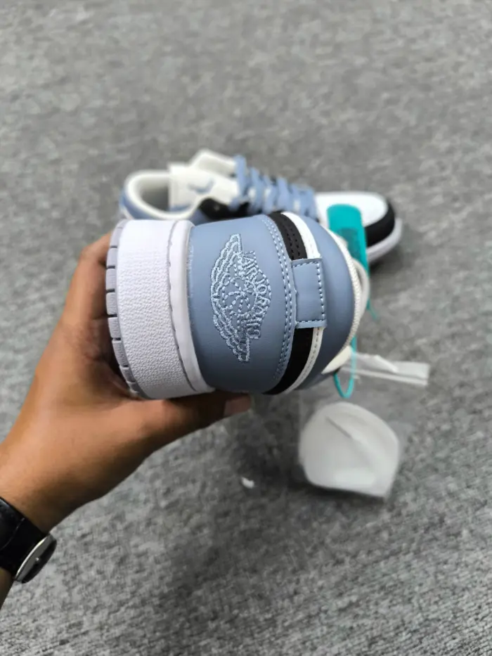 Nike Air Jordan 1 Low Golf [OEM] - Image 3