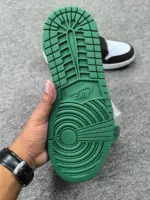 Air Jordan 1 Low "Lucky Green" [OEM] - Image 4