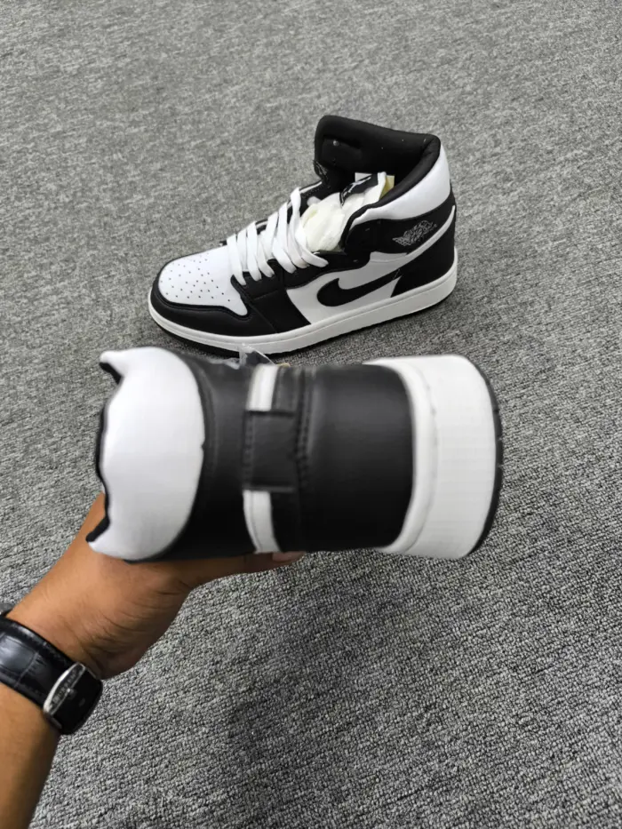 Nike Air Jordan 1 Retro High OG [OEM] - Image 3