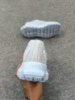 Alo Yoga Runner [1:1] - Image 2