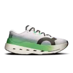 On Cloudboom Max [1:1]