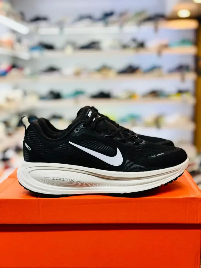 Nike Vomero 18 [1:1] - Image 2