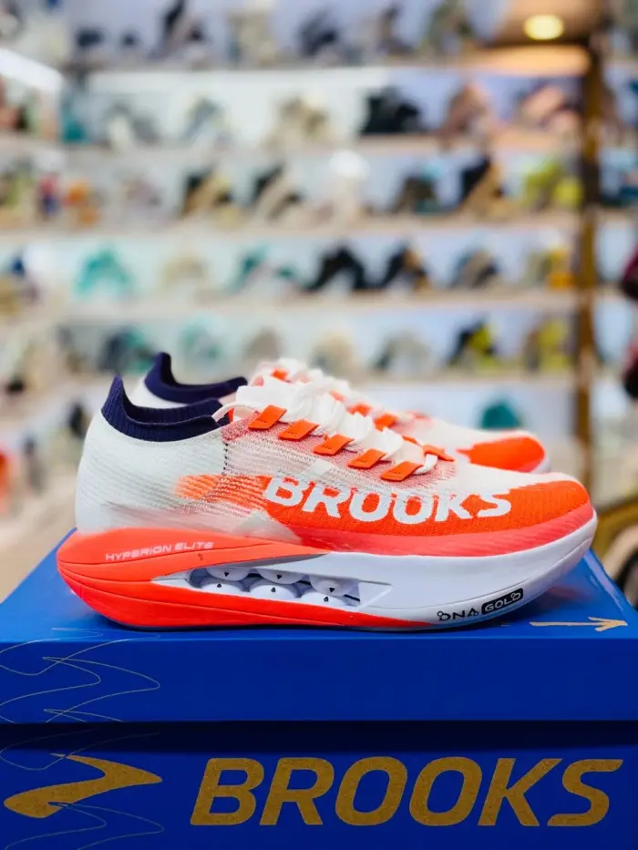 Brooks Hyperion Elite 5 [1:1] - Image 2