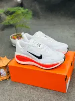 Nike Vomero Plus [1:1]