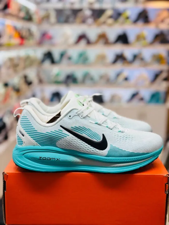 Nike Vomero 18 [1:1] - Image 2