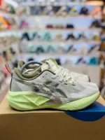 Asics Novablast 5 [1:1] - Image 2