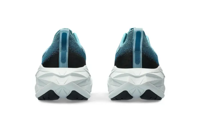 ASICS Novablast 4 [1:1] - Image 4