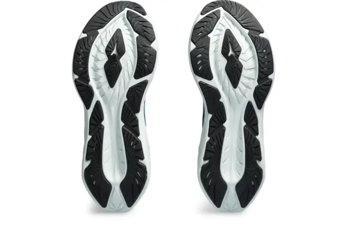 ASICS Novablast 4 [1:1] - Image 6