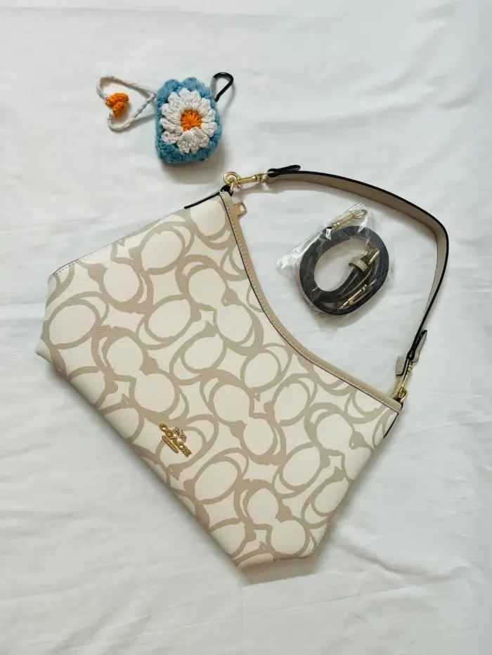 Coach Laurel Large Shoulder Bag [1:1] - Image 2