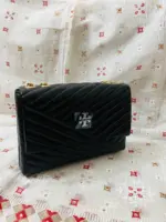 Tory Burch Kira Chevron Convertible Shoulder Bag [1:1] - Image 3