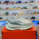 Nike Vomero 18 Gore-Tex "Pure Platinum"